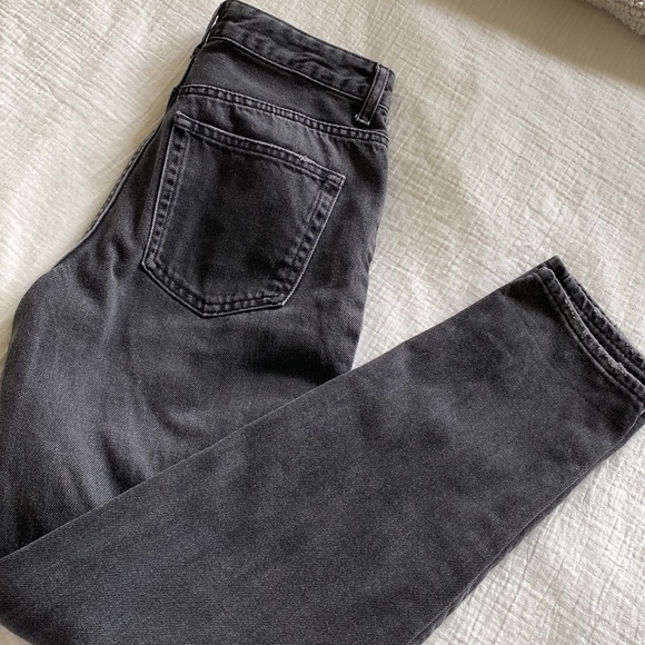 URBAN OUTFITTERS BLACK MOM JEANS - Picture 3 of 3